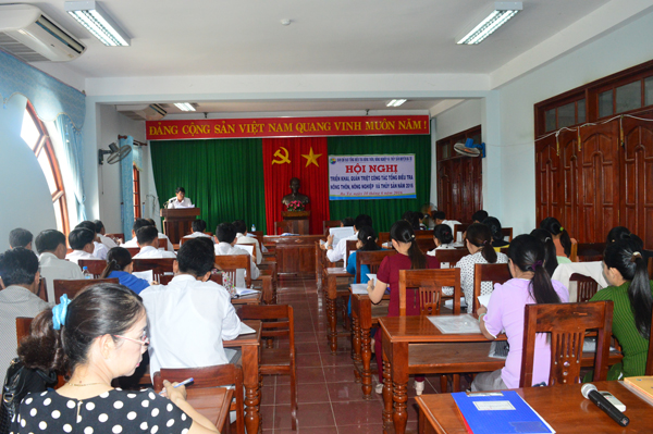 Huyện ba tơ tổ chức hội nghị quán triệt, triển khai Tổng điều tra nông thôn, nông nghiệp và thủy sản năm 2016